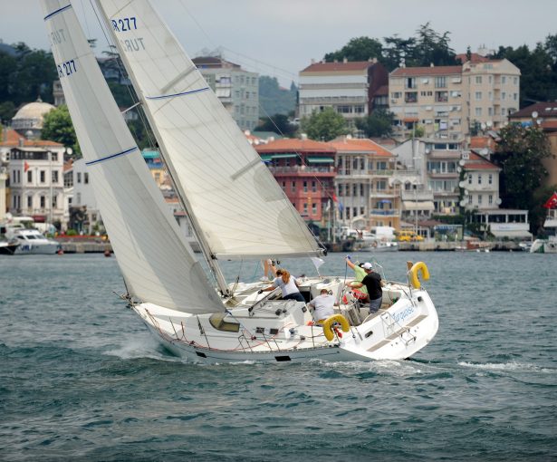 Beneteau-Oceanis-3905